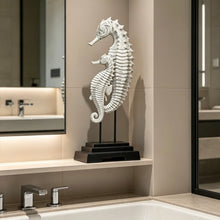 Load image into Gallery viewer, Pair of Seahorses