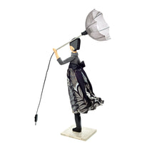 Load image into Gallery viewer, Saron Lady Lamp