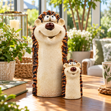 Load image into Gallery viewer, Hedge &amp; Hogs - Tiny Tails Spiky Hedgehogs Figure