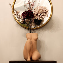 Load image into Gallery viewer, Naked Lady Vase