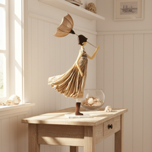 Load image into Gallery viewer, Yesol Lady Lamp